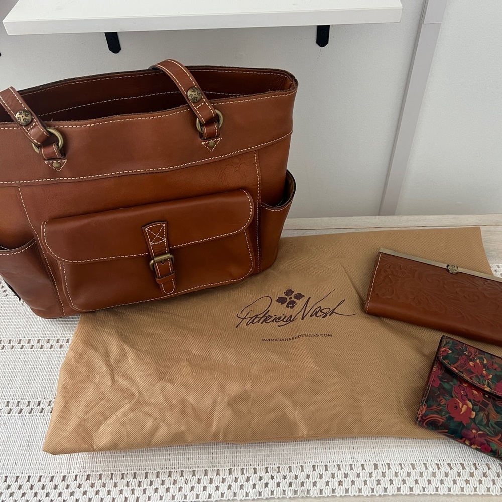 Patricia Nash Tan Leather Tote with Wallets